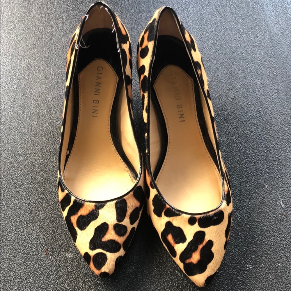 Gianni bini leopard kitten heel shoes sz6